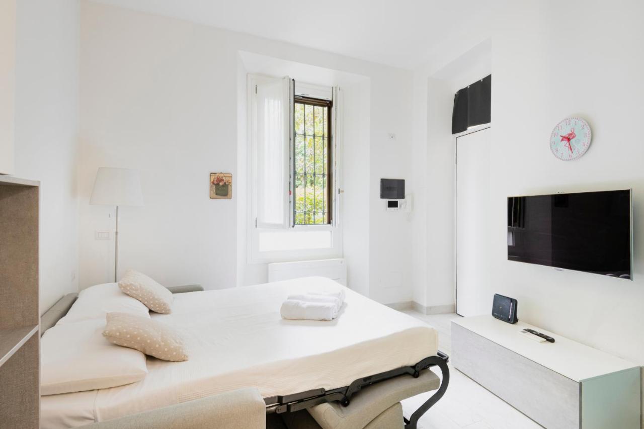 Easylife - Comodo Studio In Corso Di Porta Romana Milan Luaran gambar