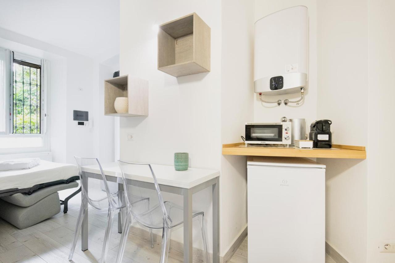 Easylife - Comodo Studio In Corso Di Porta Romana Milan Luaran gambar