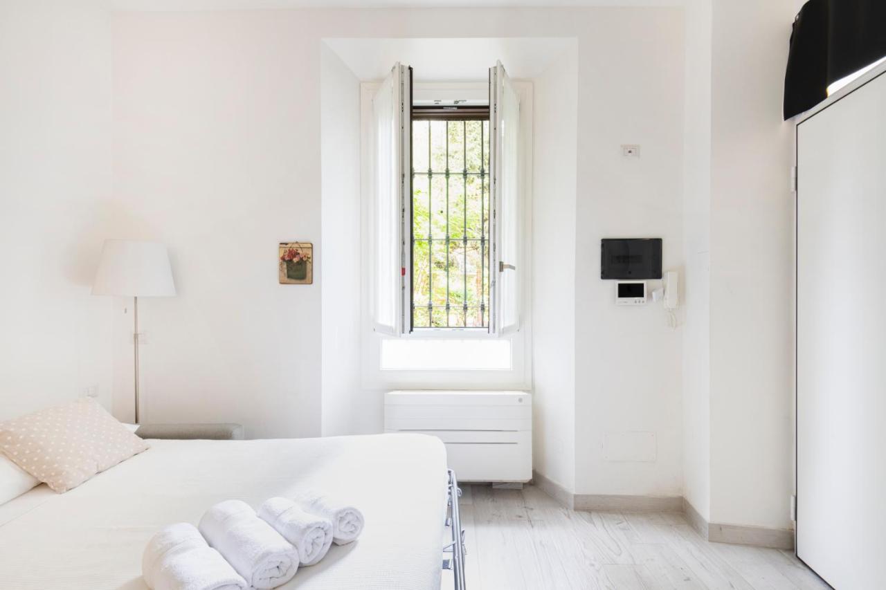 Easylife - Comodo Studio In Corso Di Porta Romana Milan Luaran gambar